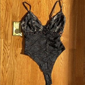 Fashion Nova Lace Bodysuit